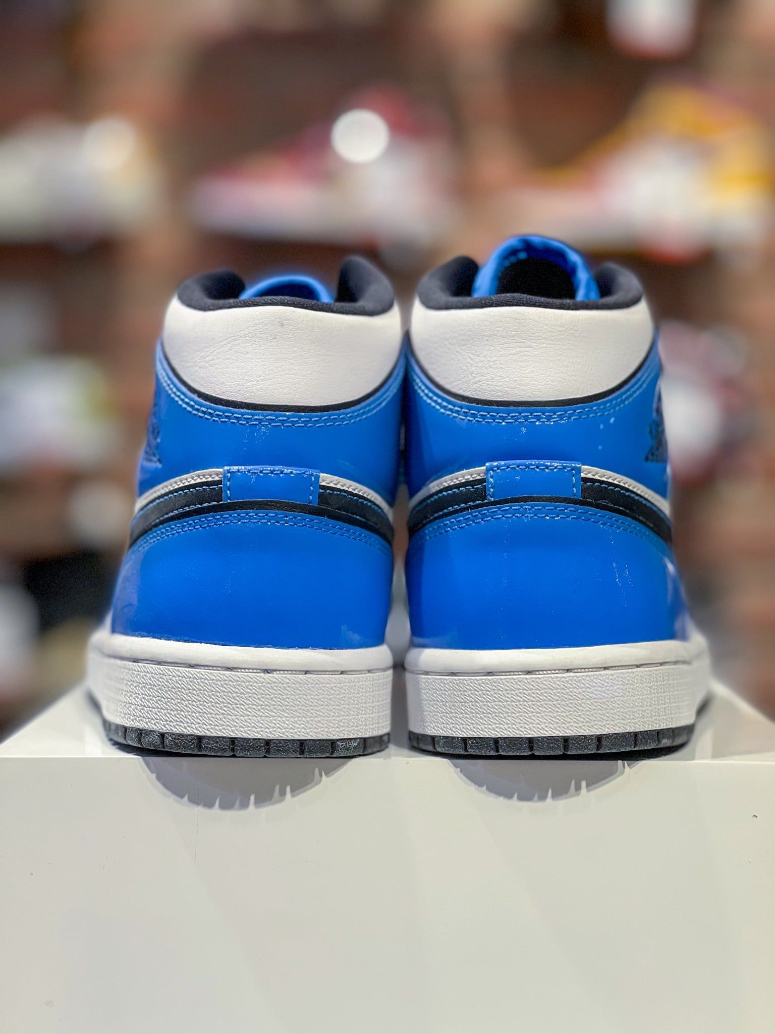 jordans 1's blue
