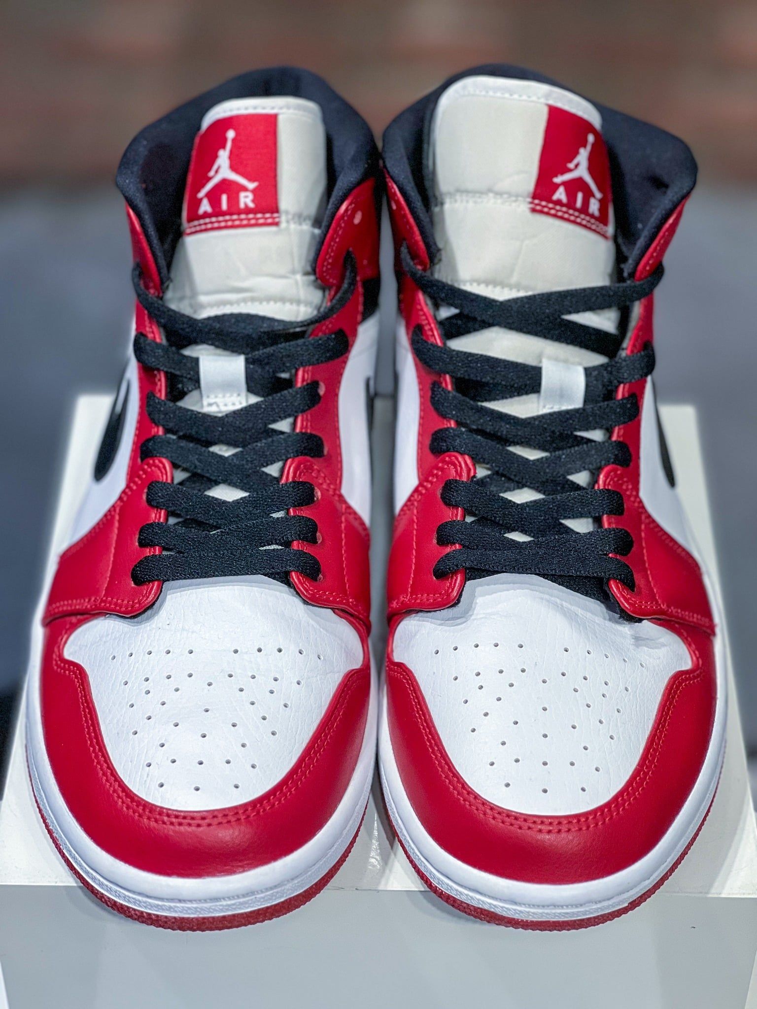 jordan one white toe