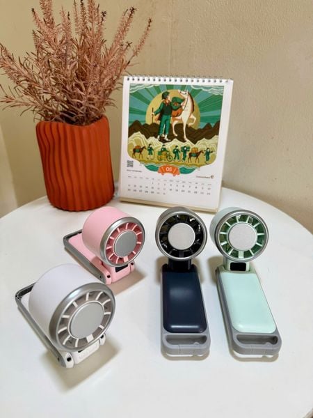 Quạt mini dùng pin sạc VMF-07 PLUS