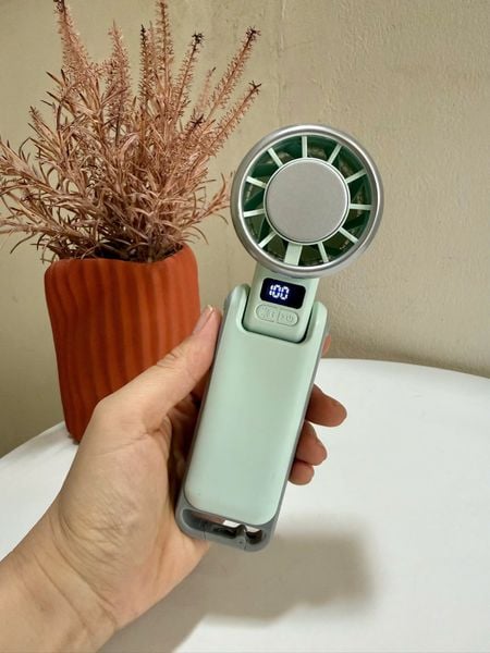Quạt mini dùng pin sạc VMF-07 PLUS