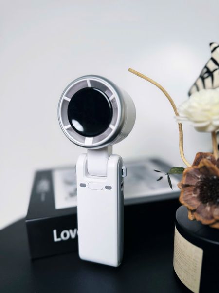 Quạt cầm tay gấp gọn Veeco VMF-07 | Kèm dây đeo cổ