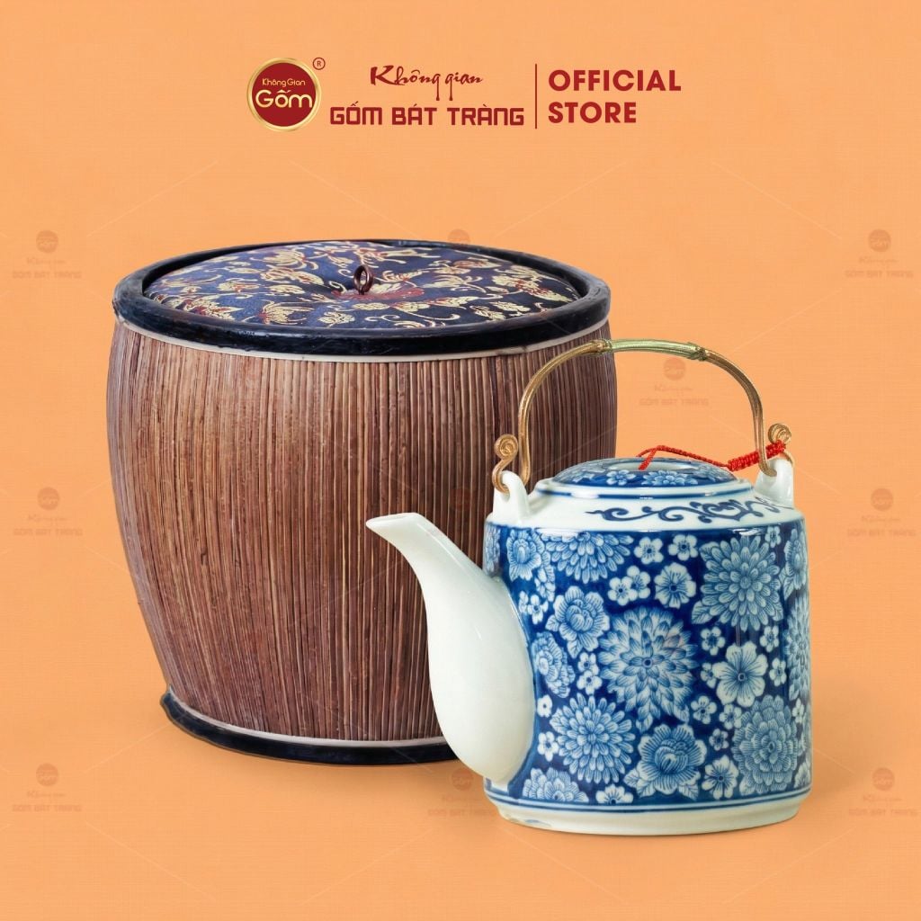 Ấm Tích Bát Tràng Men Lam Vẽ Ngàn Hoa