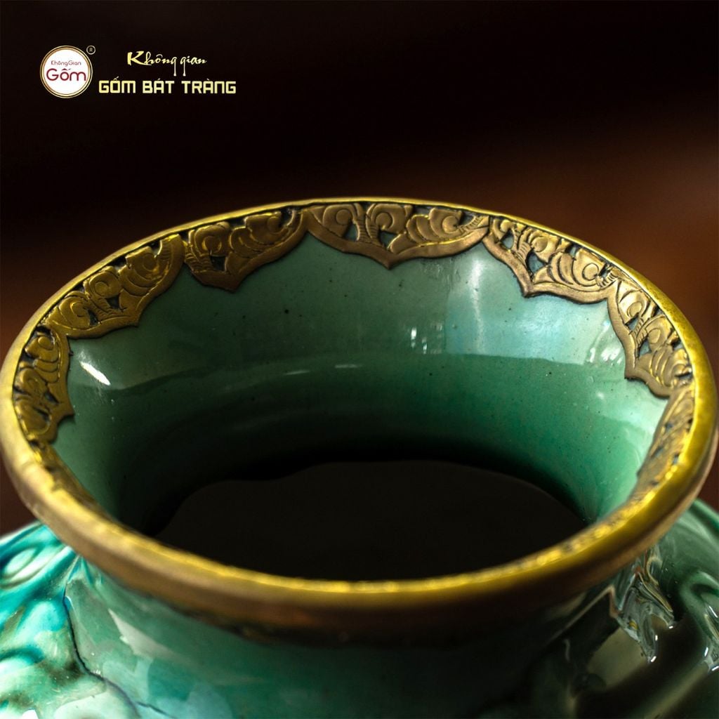 Bình Hoa Men Ngọc Bọc Đồng Họa Tiết Cô Gái