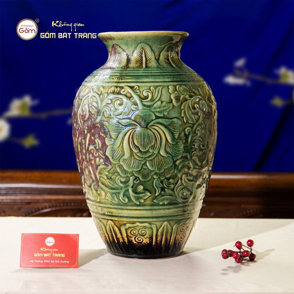 Lọ Hoa Phù Dung Cô Gái