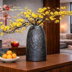 Bình Hoa Dáng Chuông Khắc Hoa Lá