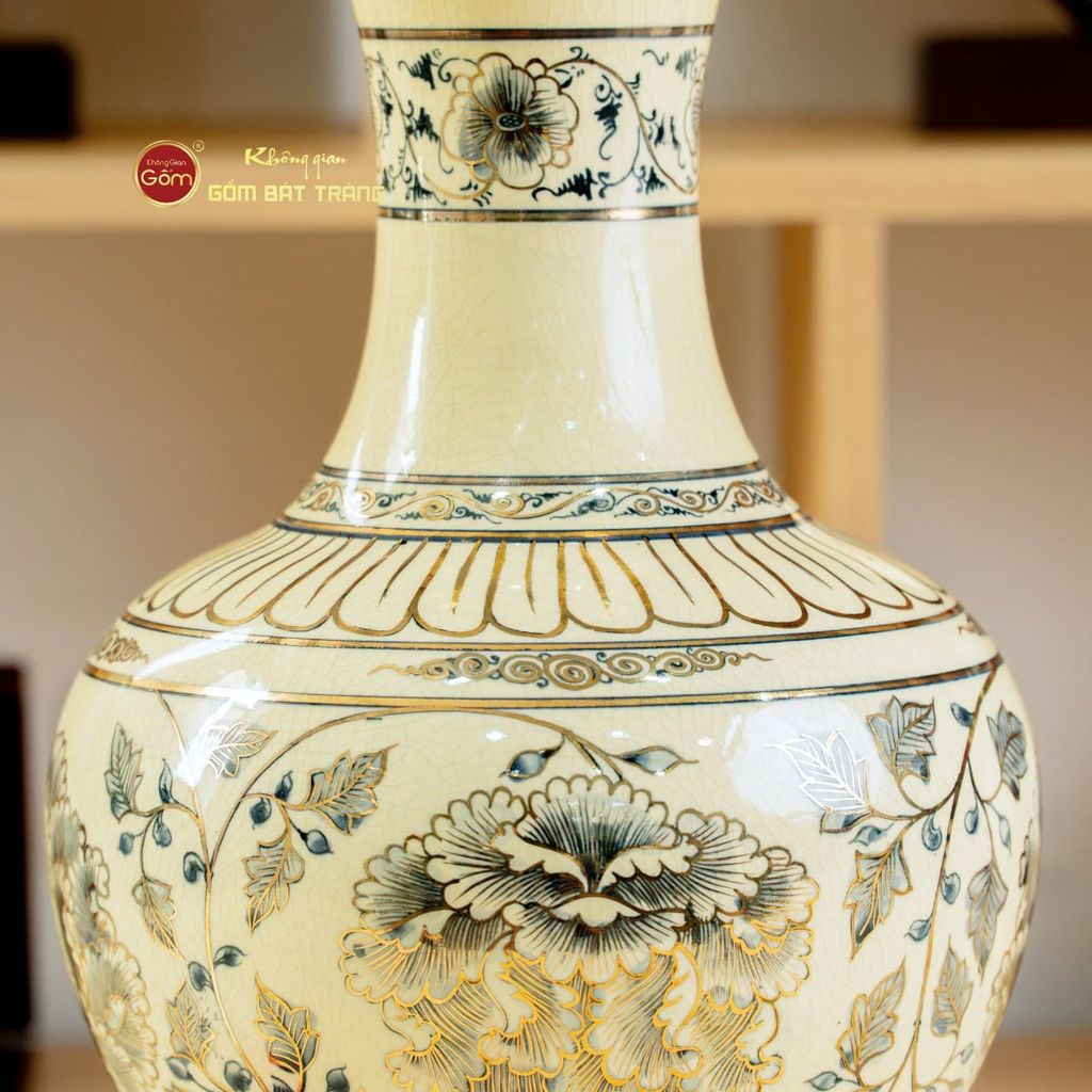 Bình Tỏi Hoa Phù Dung Vẽ Vàng