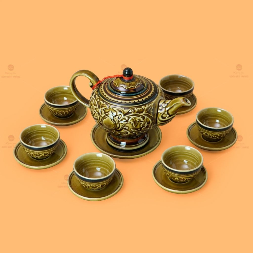 Bộ Ấm Chén Khắc Nổi Hoa Sen Nền Cổ