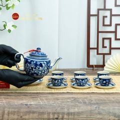 Bộ Ấm Chén Men Lam Vẽ Tay Hoa Lá Dây