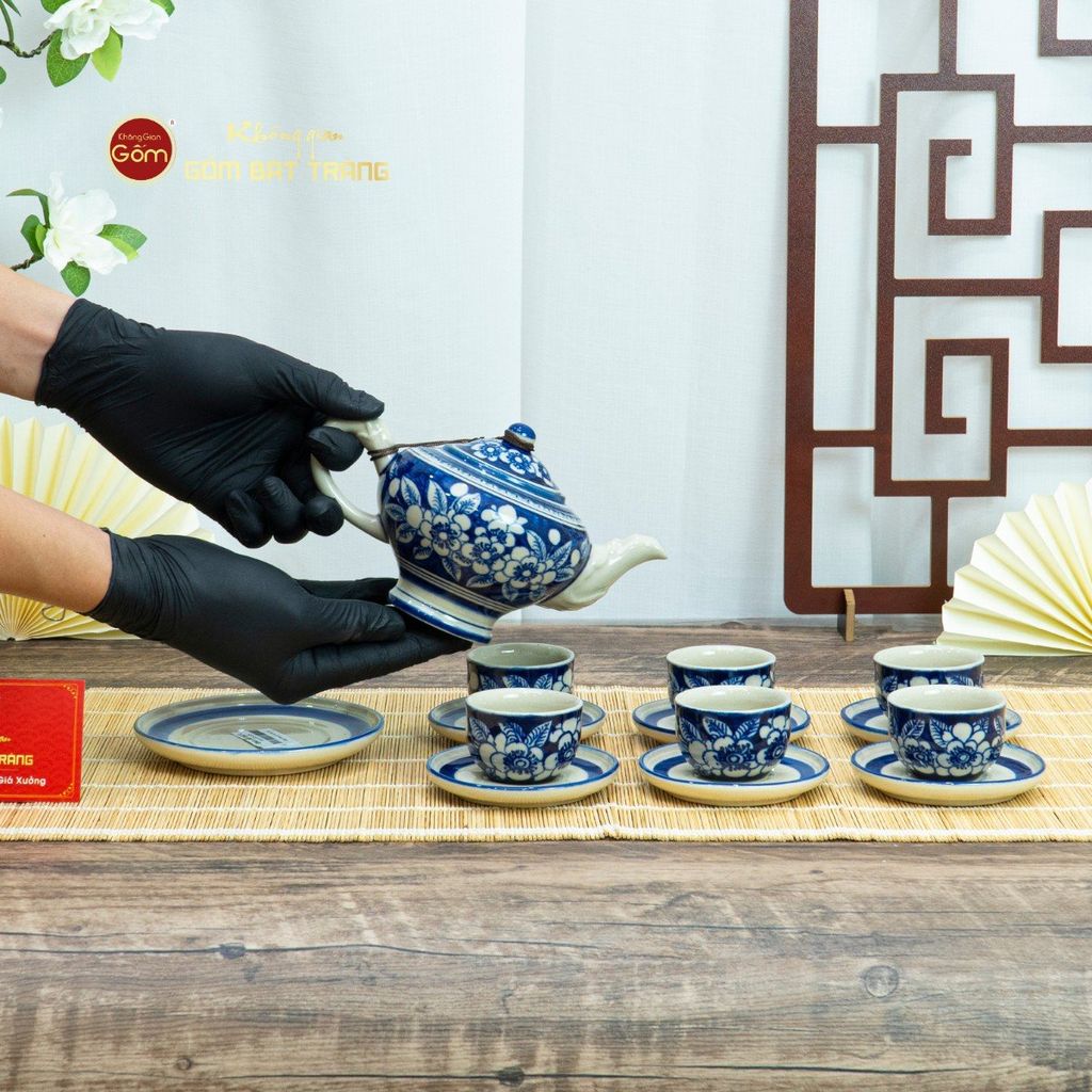 Bộ Ấm Chén Men Lam Vẽ Tay Hoa Mai