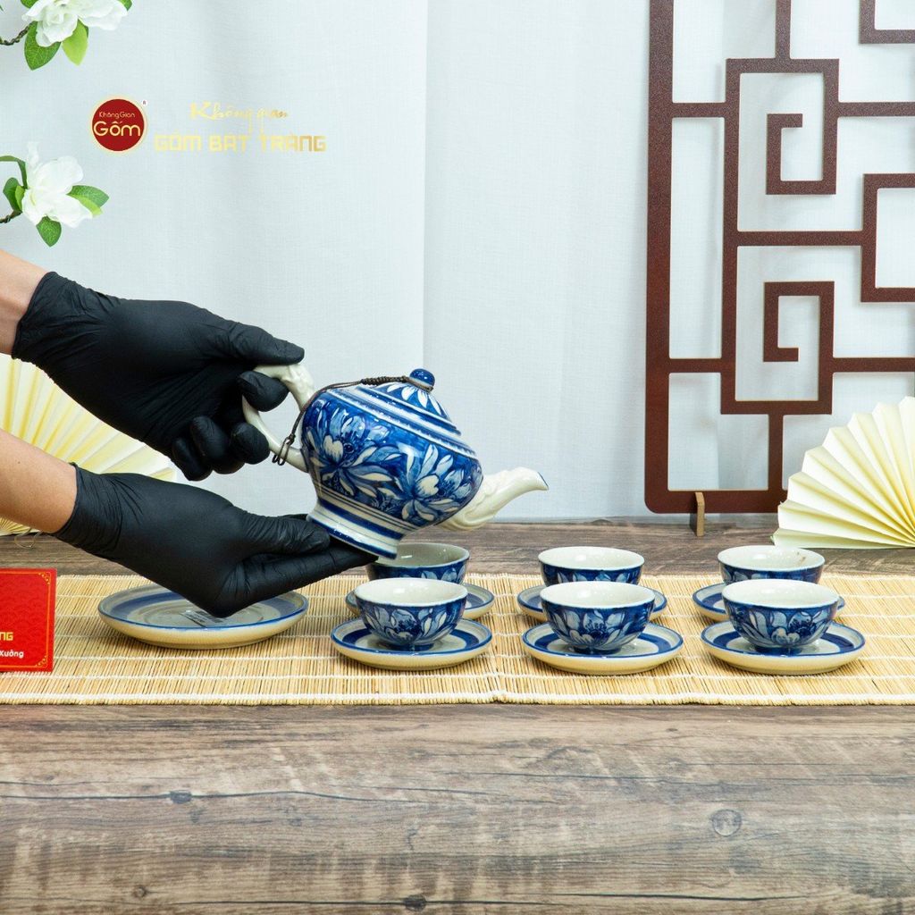 Bộ Ấm Chén Men Lam Vẽ Tay Hoa Sen