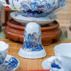 Bộ Ấm Chén Queen Trắng Hoa Sen Tím Đắp Nổi Vẽ Vàng