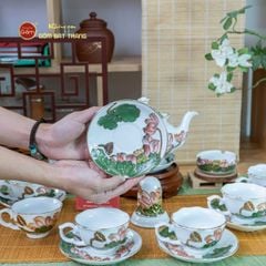 Bộ Ấm Chén Queen Trắng Hoa Sen Xanh Đắp Nổi Vẽ Vàng