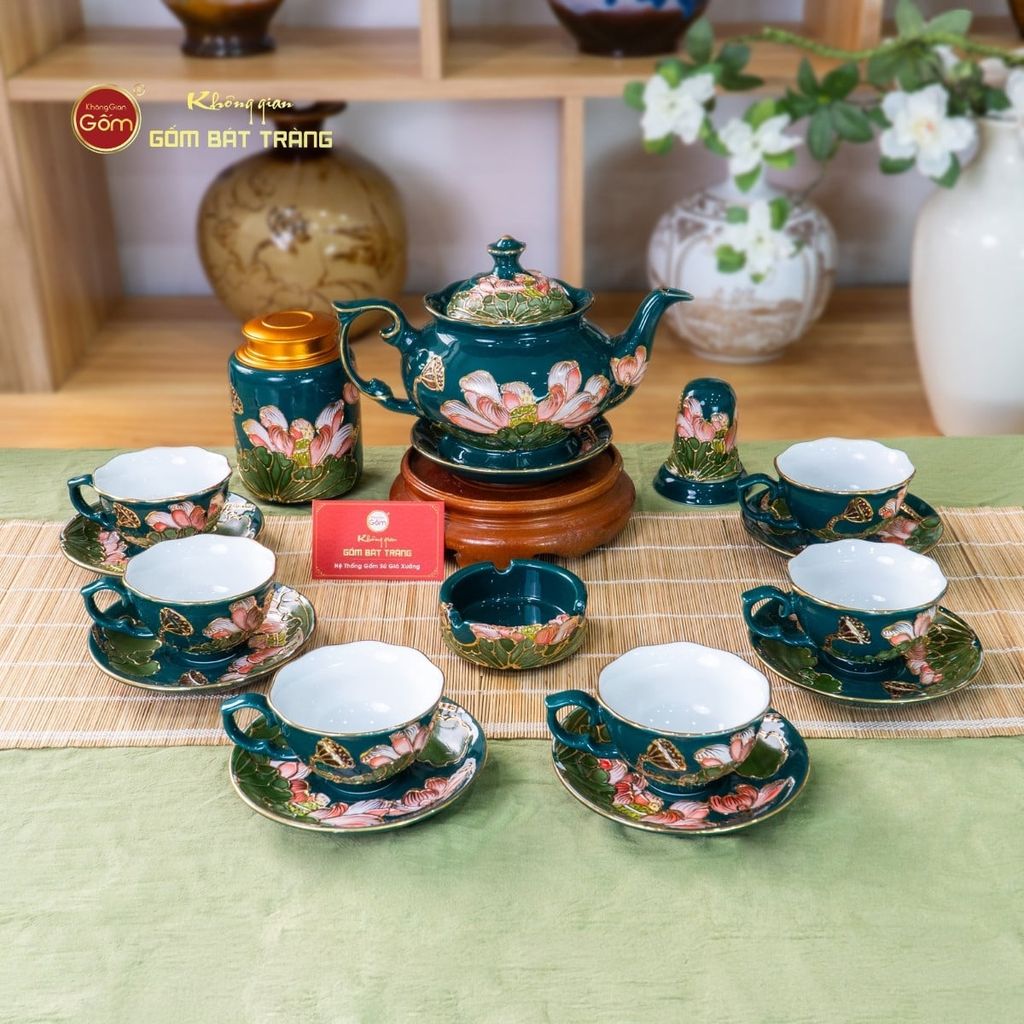 Bộ Ấm Chén Queen Xanh Lá Hoa Sen Đắp Nổi Vẽ Vàng