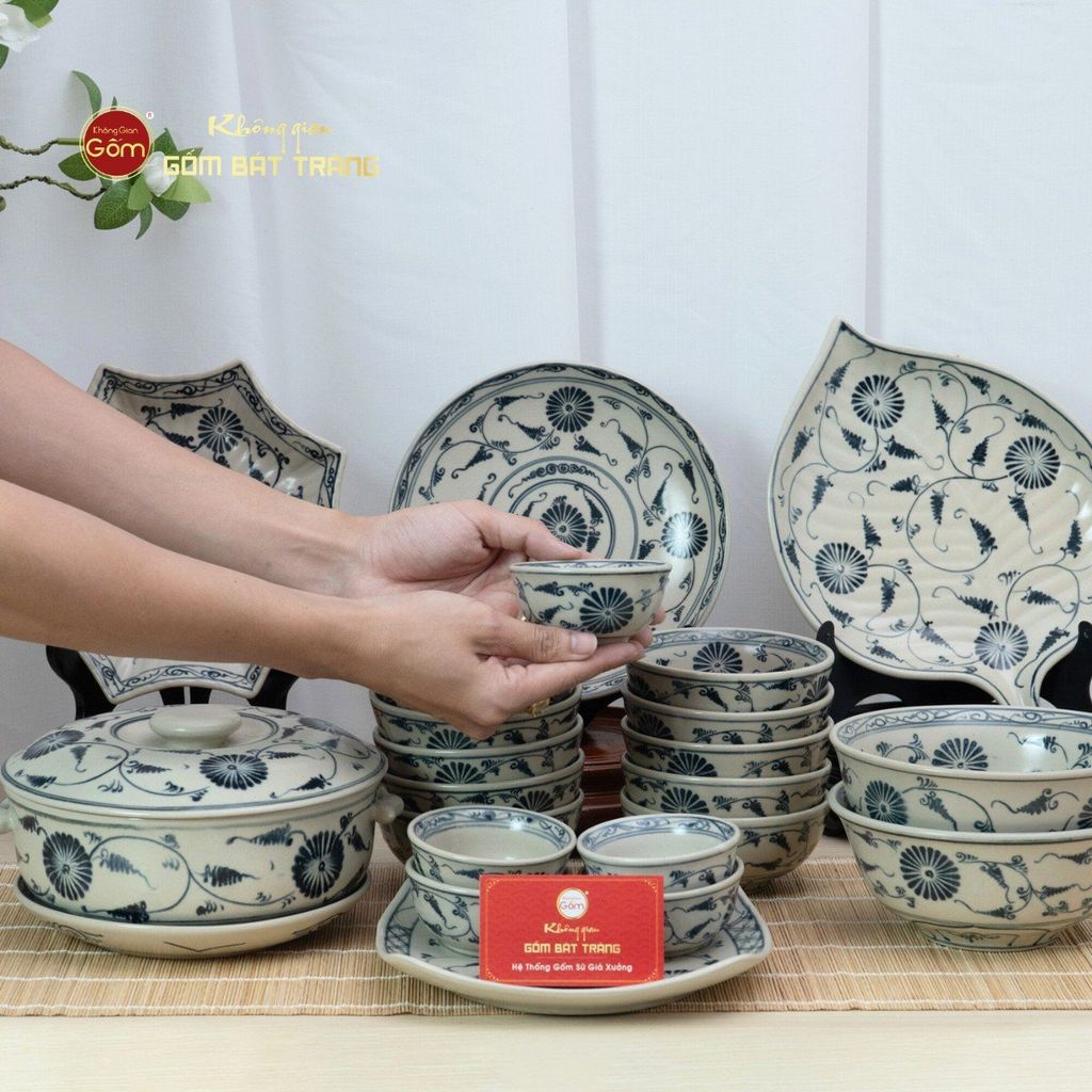 Bộ Bàn Ăn 10 Người (23 món) Men Rạn Vẽ Cúc Đen