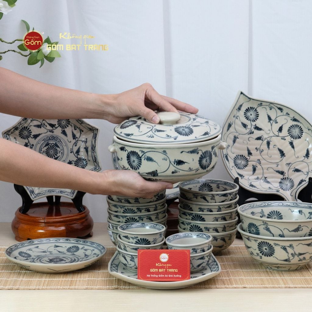 Bộ Bàn Ăn 4 Người (10 món) Men Rạn Vẽ Cúc Đen