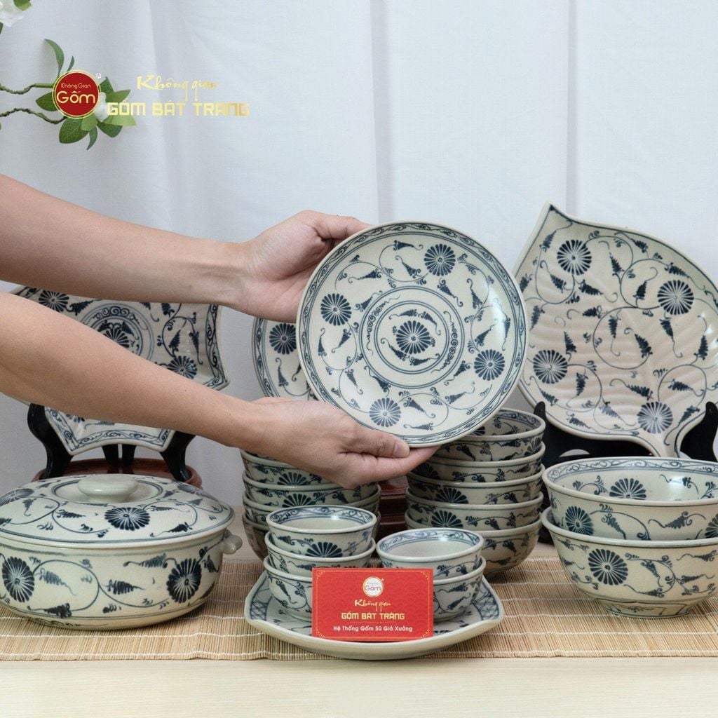 Bộ Bàn Ăn 6 Người (12 món) Men Rạn Vẽ Cúc Đen