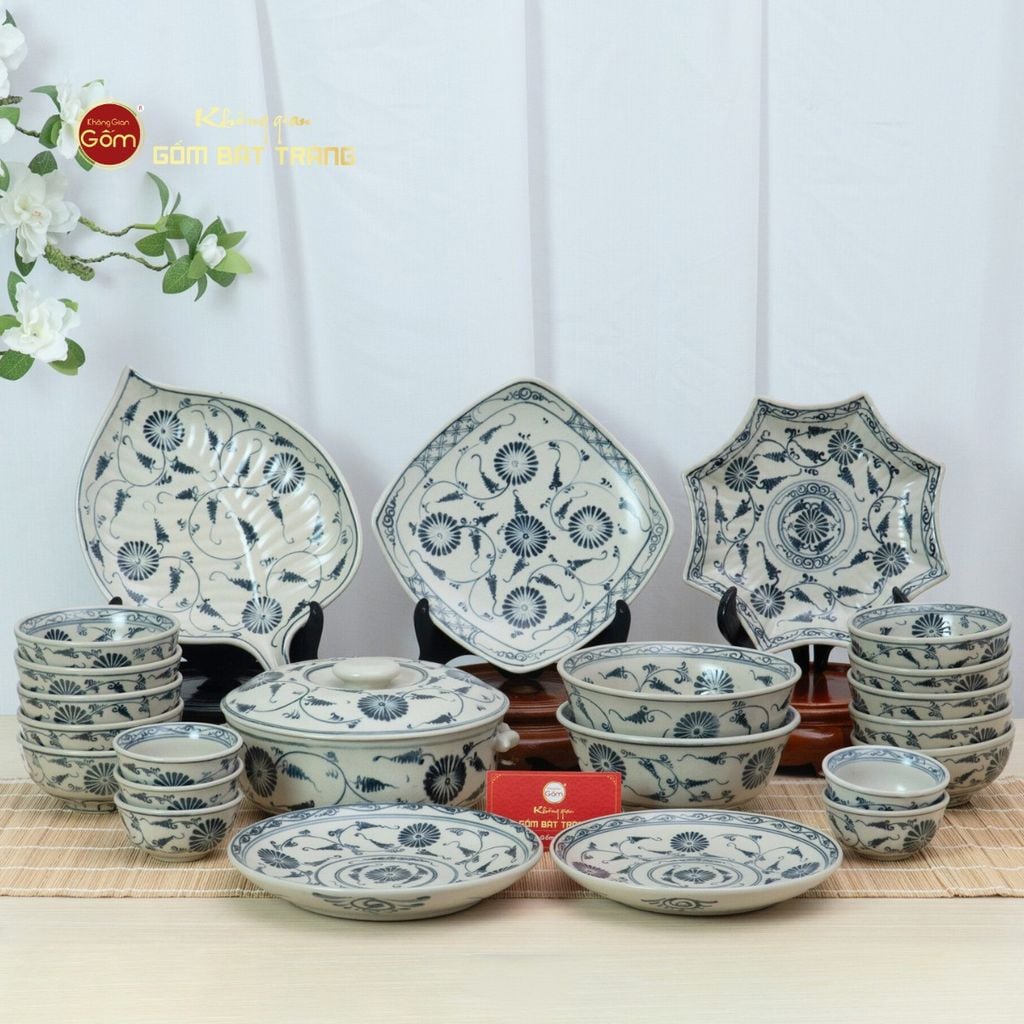 Bộ Bàn Ăn 10 Người (23 món) Men Rạn Vẽ Cúc Đen