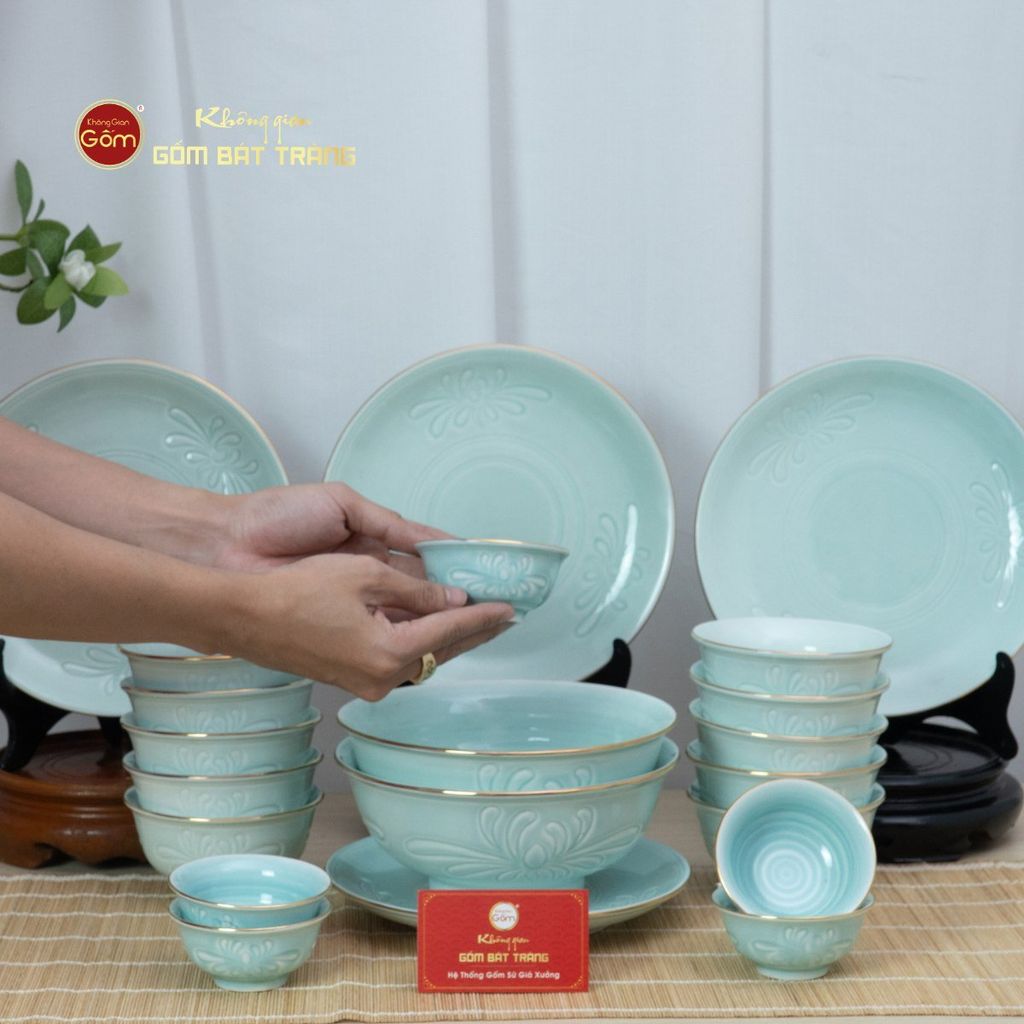 Bộ Bàn Ăn 4 Người (9 Món) Men Ngọc Vân Hoa Cúc Kẻ Vàng