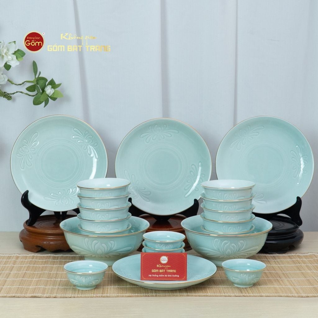 Bộ Bát Đĩa Men Xanh Ngọc Hoa Cúc Kẻ Vàng