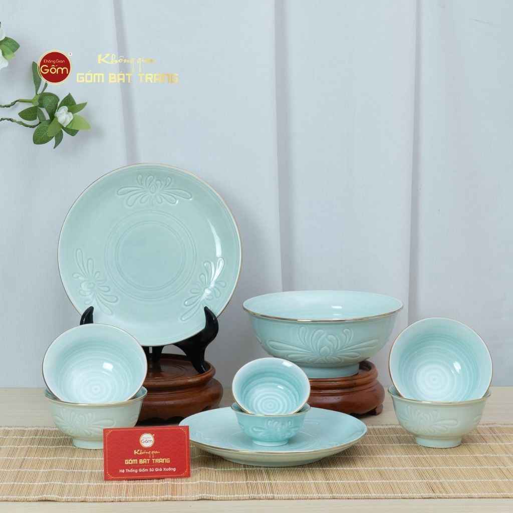 Bộ Bát Đĩa Men Xanh Ngọc Hoa Cúc Kẻ Vàng
