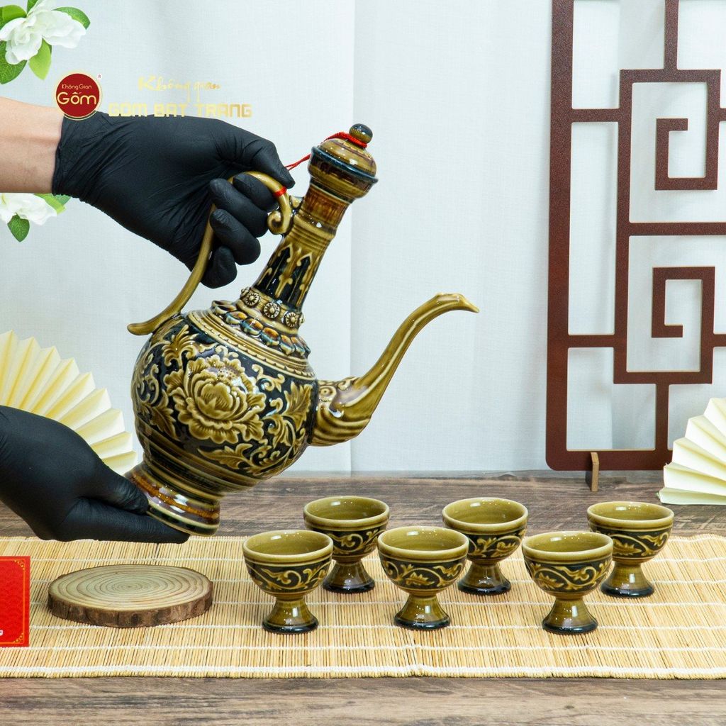 Bộ Bình Rượu Khắc Nổi Hoa Phù Dung Nền Đen