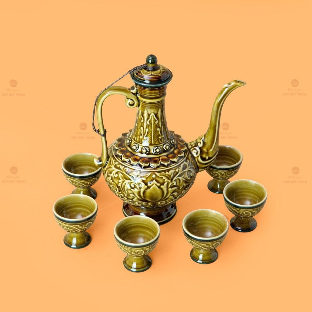 Bộ Bình Rượu Khắc Nổi Hoa Sen Nền Cổ