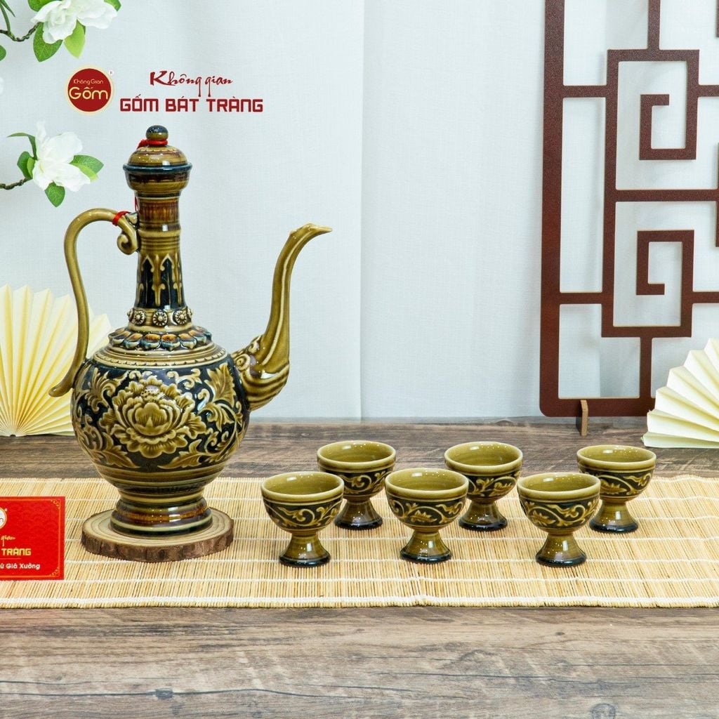 Bộ Bình Rượu Khắc Nổi Hoa Phù Dung Nền Đen