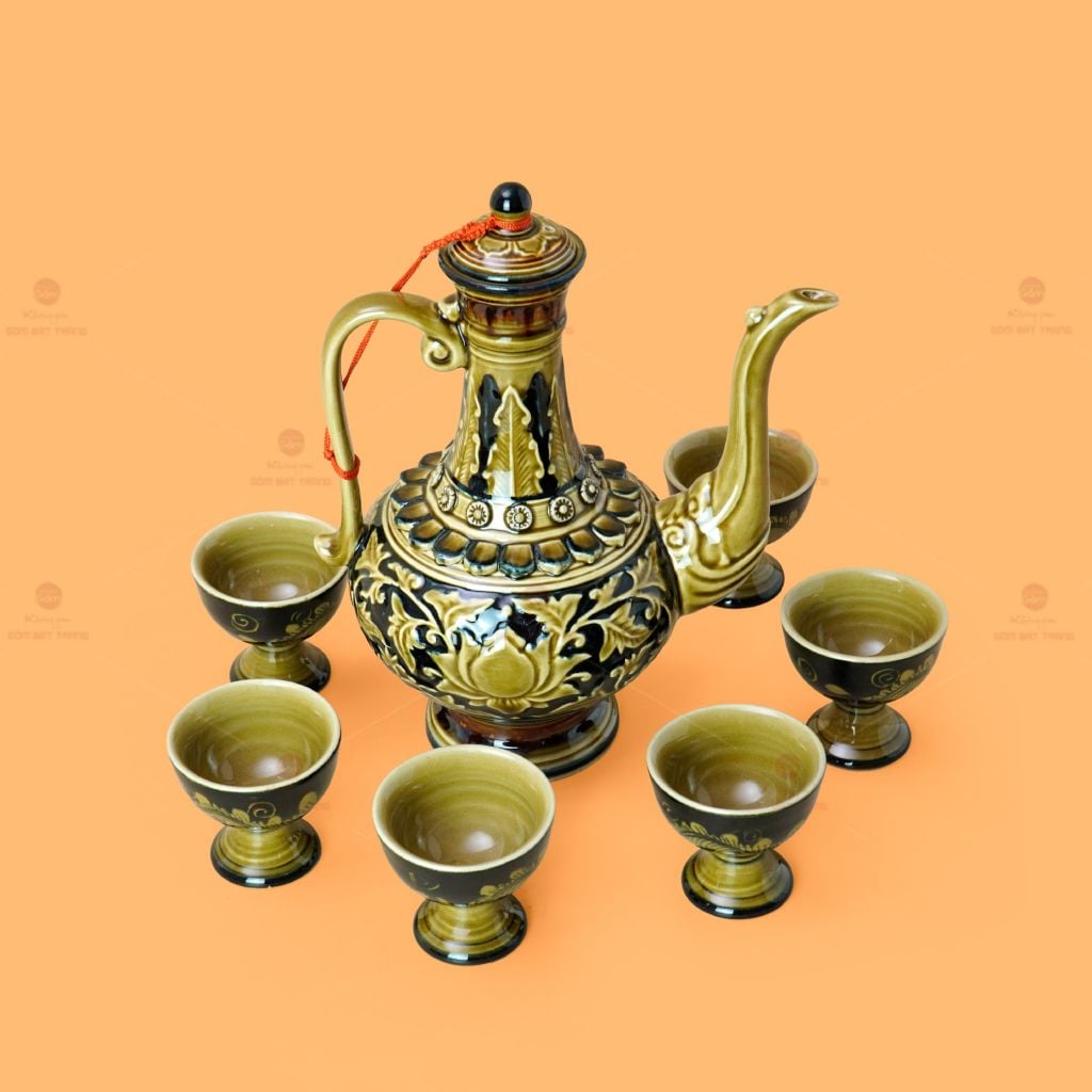 Bộ Bình Rượu Khắc Nổi Hoa Sen Nền Đen