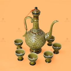 Bộ Bình Rượu Khắc Nổi Hoa Sen Nền Vàng