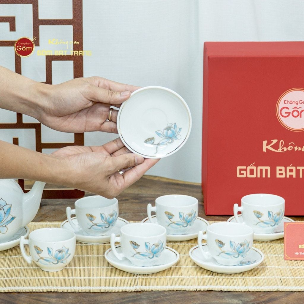 Bộ Trà Bưởi Cành Hoa Sen Xanh Vẽ Vàng