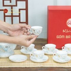 Bộ Trà Đài Các Hoa Sen Xanh Vẽ Vàng