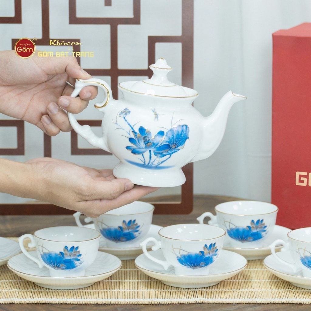 Bộ Trà Đài Các Sen Chuồn Kẻ Vàng