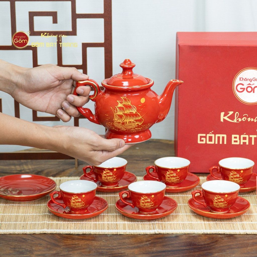 Bộ Trà Men Đỏ Đài Các Thuận Buồm Vẽ Vàng