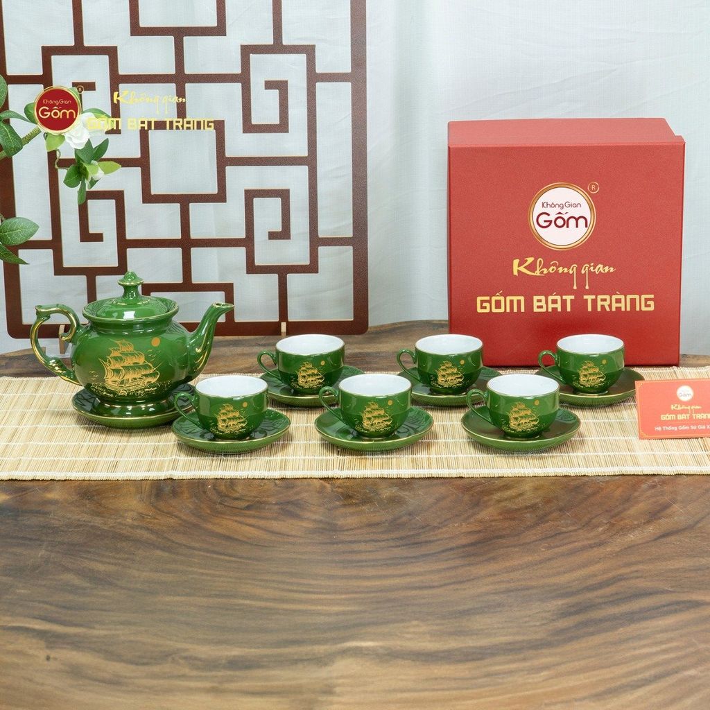 Bộ Trà Men Lục Đài Các Thuận Buồm Xuôi Gió Vẽ Vàng