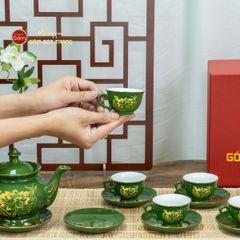 Bộ Trà Men Lục Đài Các Hoa Sen Vẽ Vàng