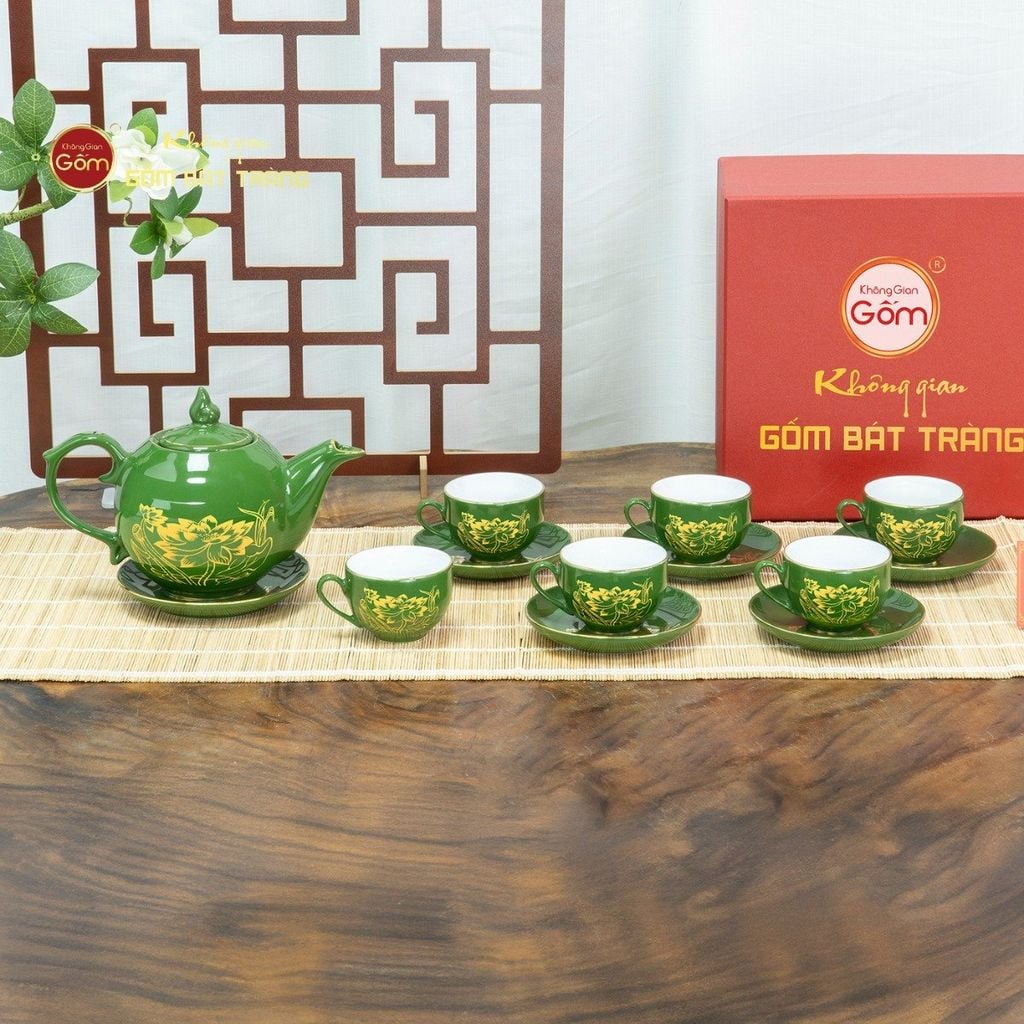 Bộ Trà Men Lục Ngọn Lửa Hoa Sen Vẽ Vàng