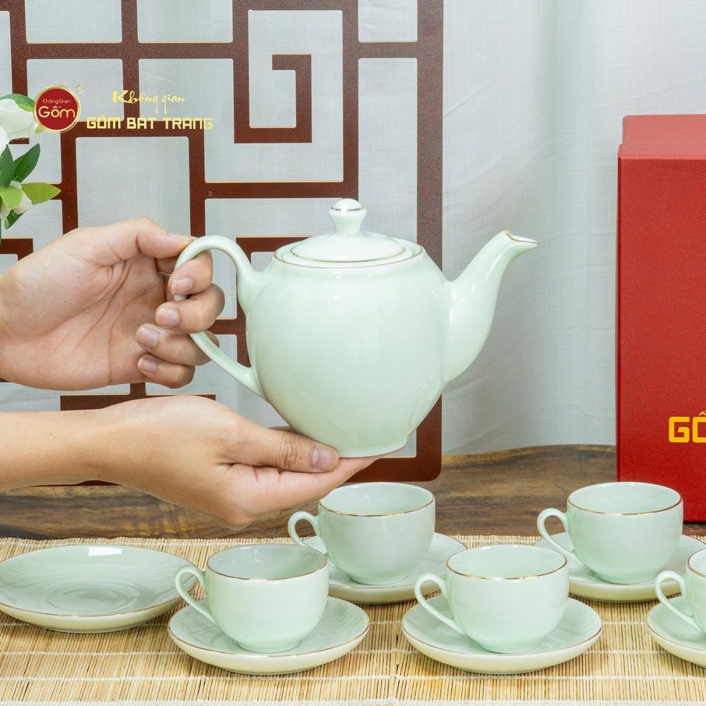 Bộ Trà Men Ngọc Dáng Minh Long Vẽ Vàng