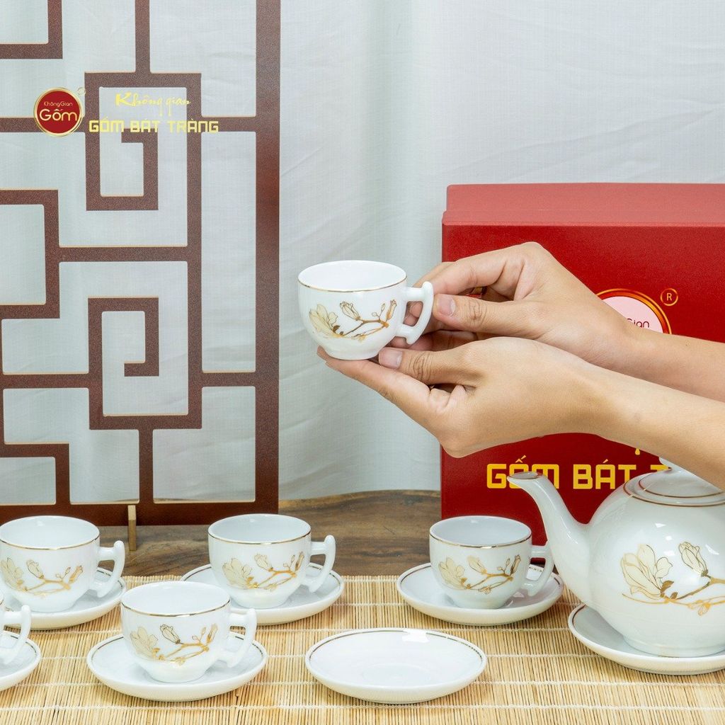 Bộ Trà Men Trắng Bưởi Cành Hoa Mộc Lan Vẽ Vàng