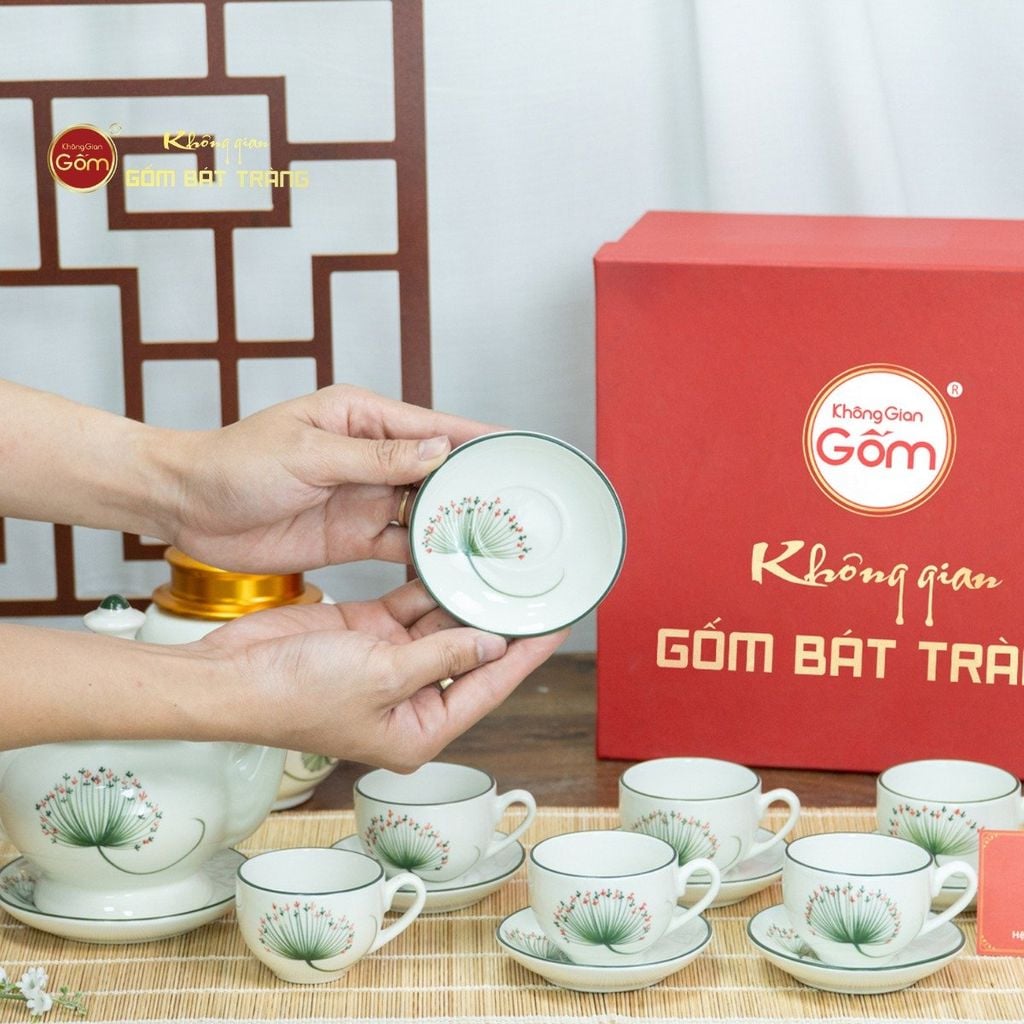 Bộ Trà Men Trắng Đài Các Vẽ Hoa Bồ Công Anh
