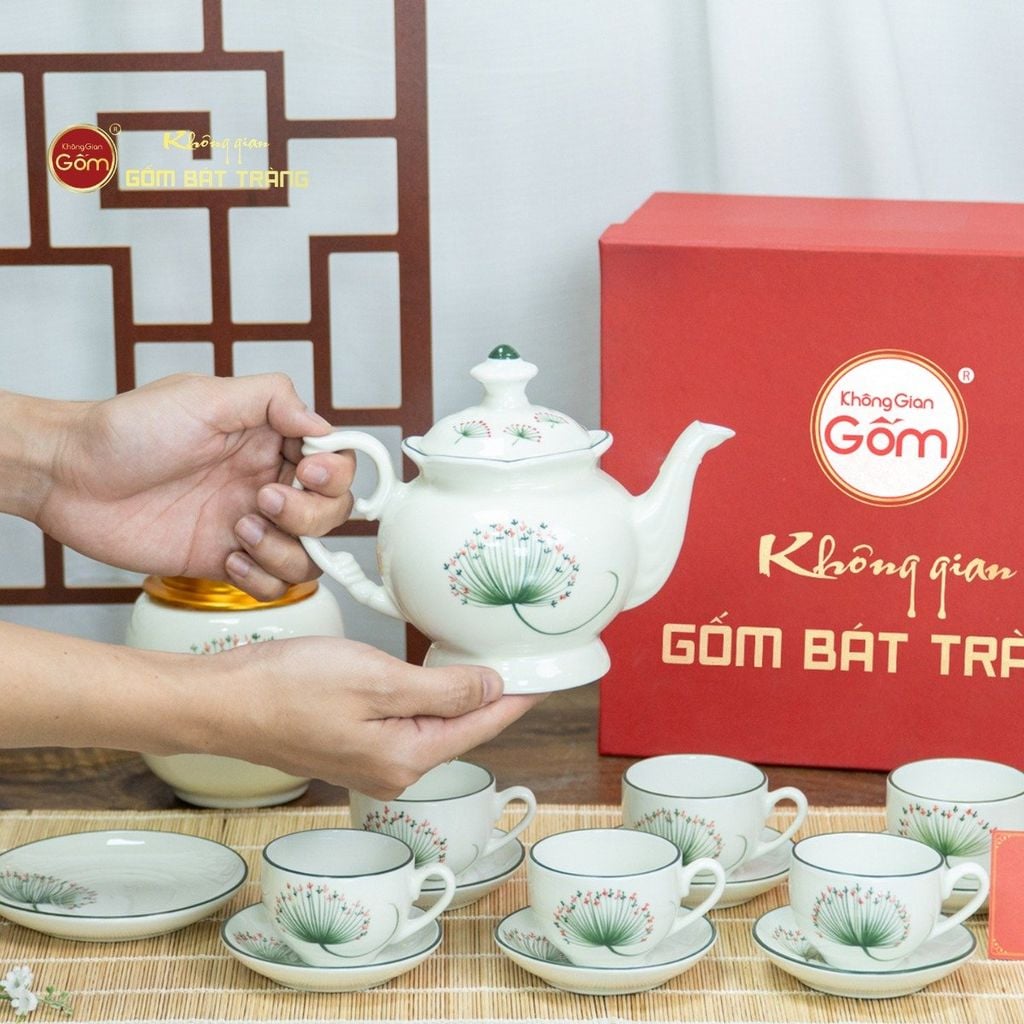 Bộ Trà Men Trắng Đài Các Vẽ Hoa Bồ Công Anh