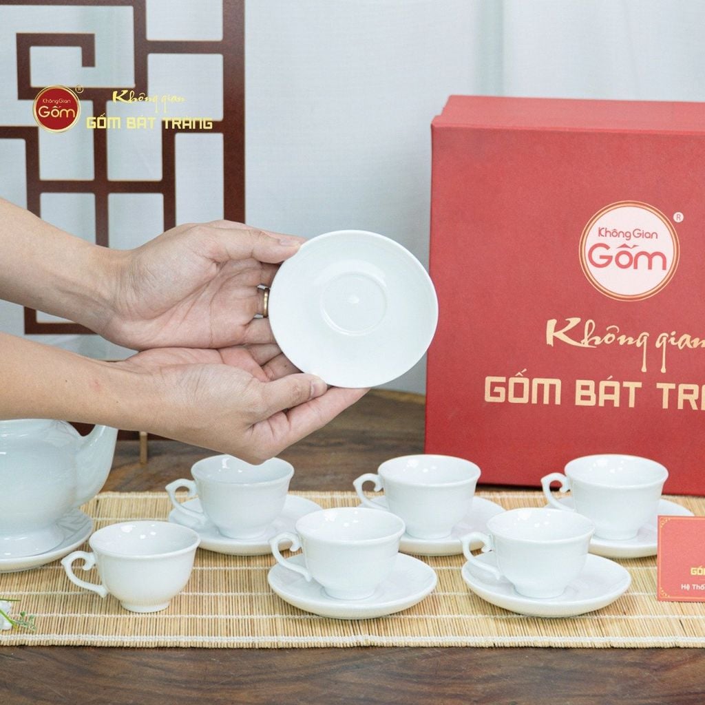 Bộ Trà Men Trắng Đài Các