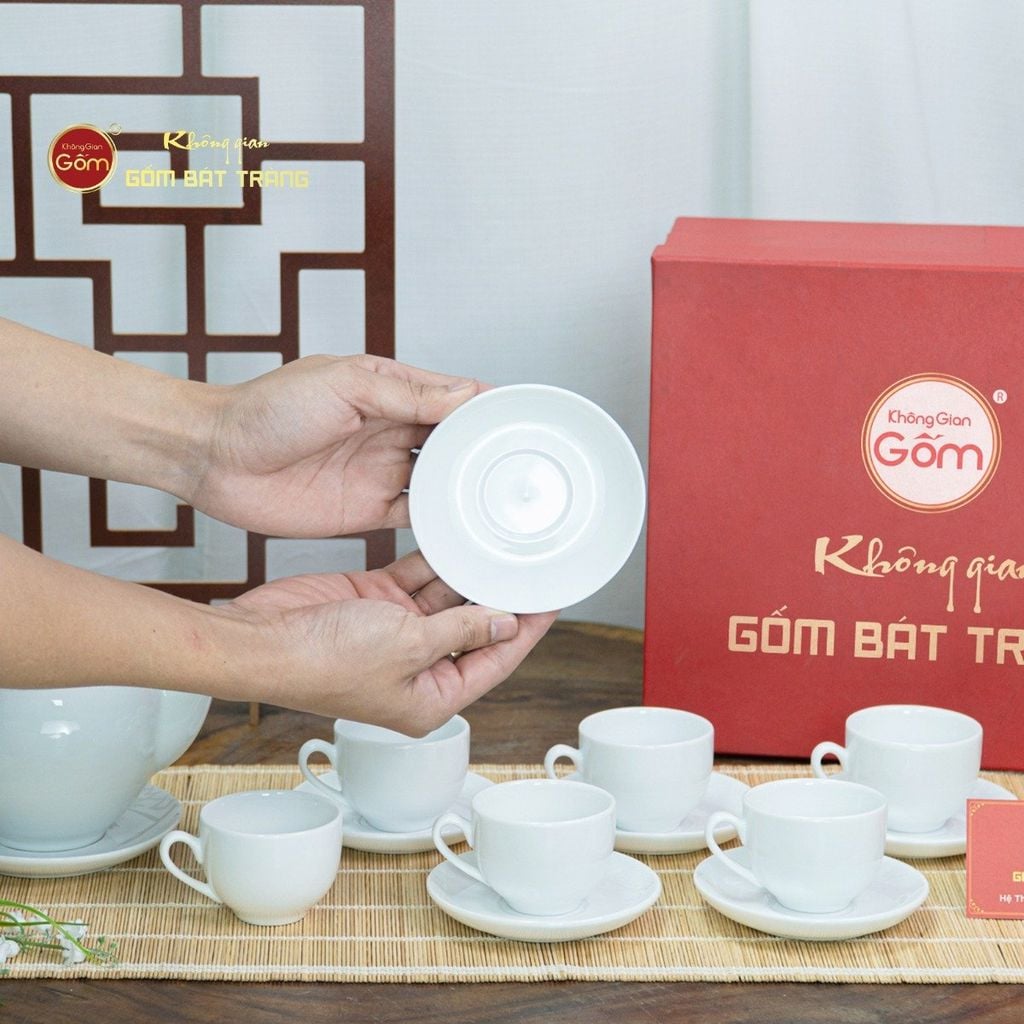 Bộ Trà Men Trắng Dáng Minh Long