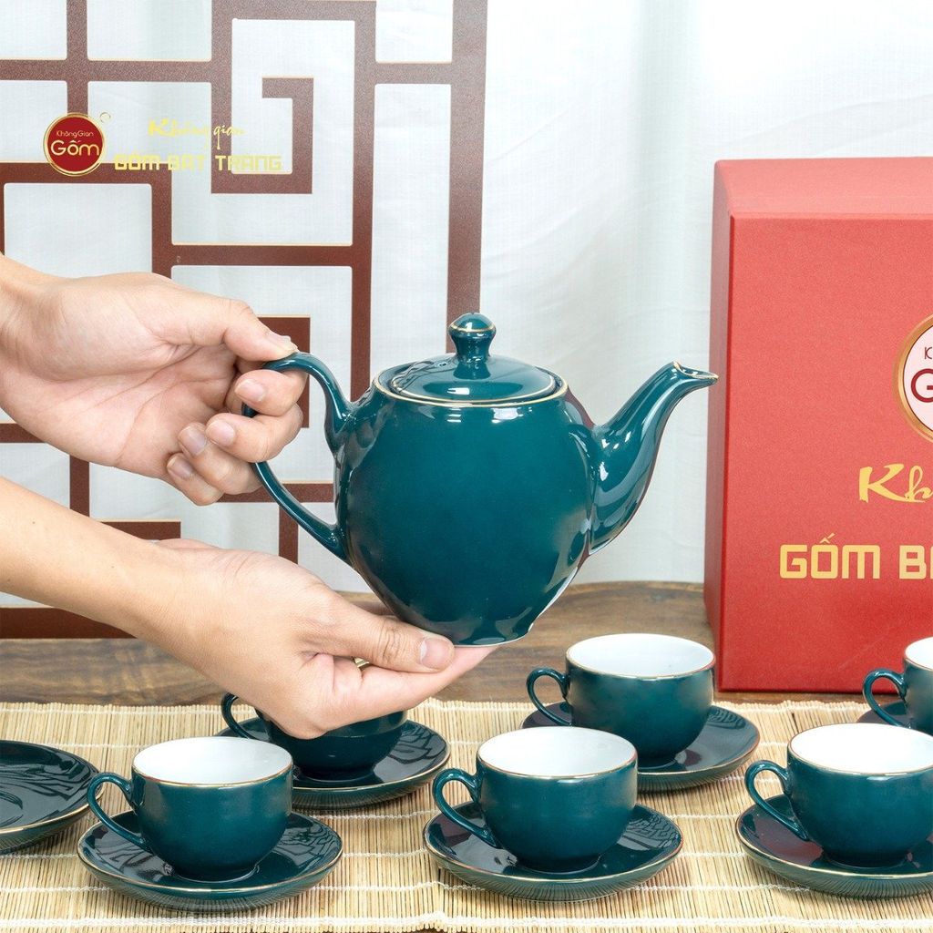 Bộ Trà Men Xanh Lam Dáng Minh Long Kẻ Vàng