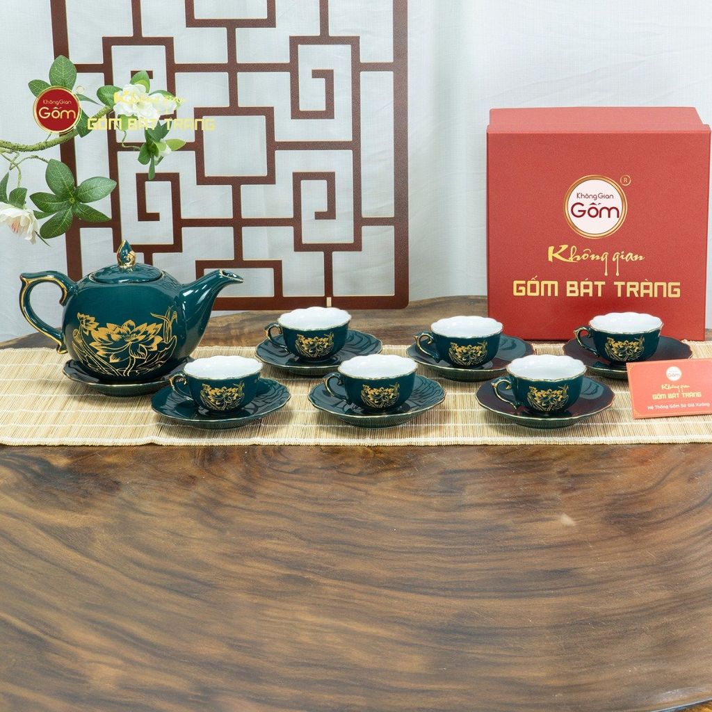 Bộ Trà Men Xanh Lam Mẫu Đơn Hoa Sen Vẽ Vàng
