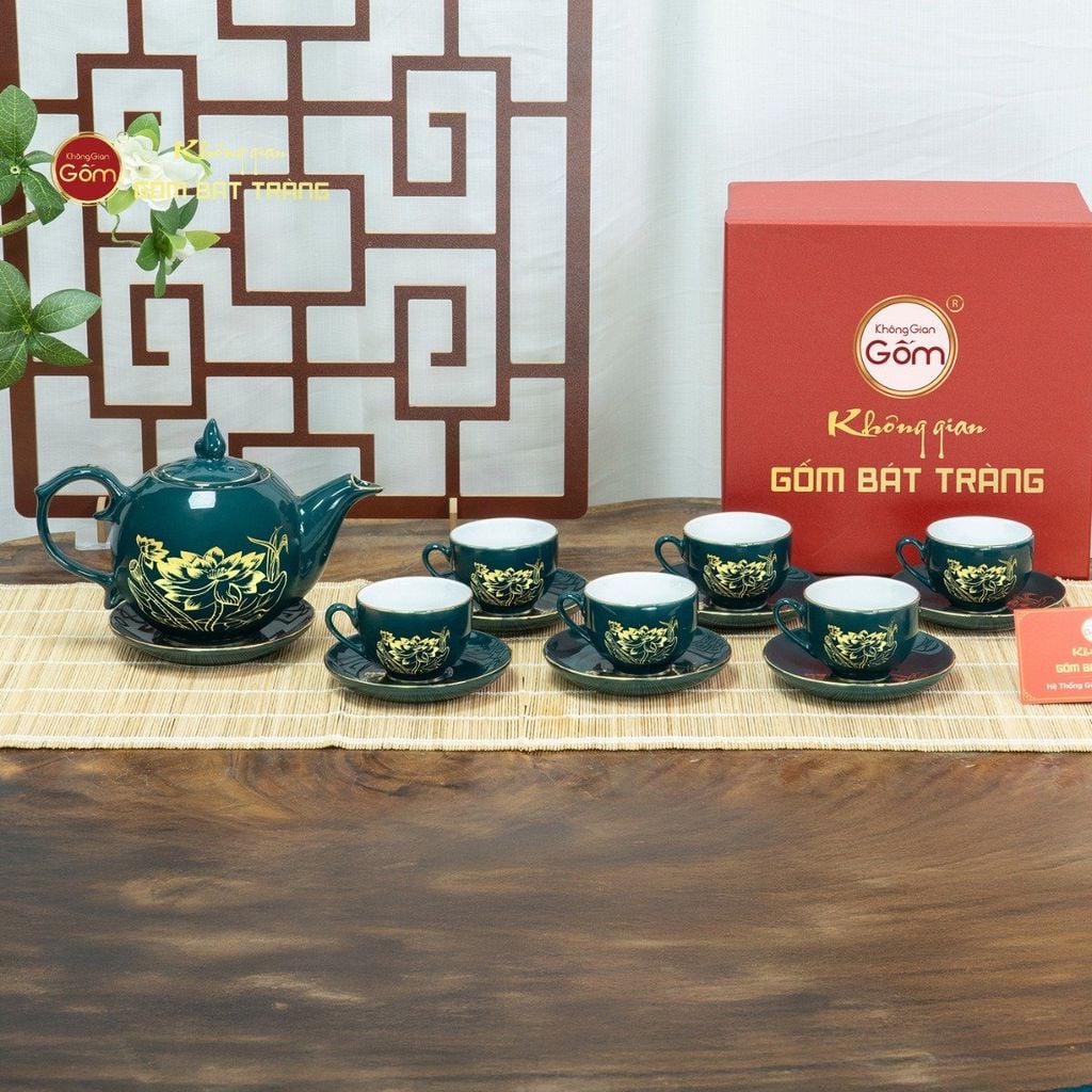 Bộ Trà Men Xanh Lam Ngọn Lửa Hoa Sen Vẽ Vàng
