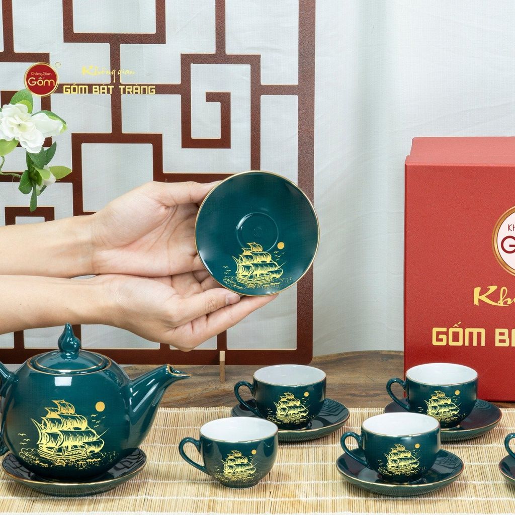 Bộ Trà Men Xanh Lam Ngọn Lửa Thuận Buồm Xuôi Gió Vẽ Vàng