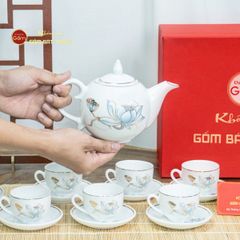 Bộ Trà Ngọn Đèn Hoa Sen Xanh Vẽ Vàng