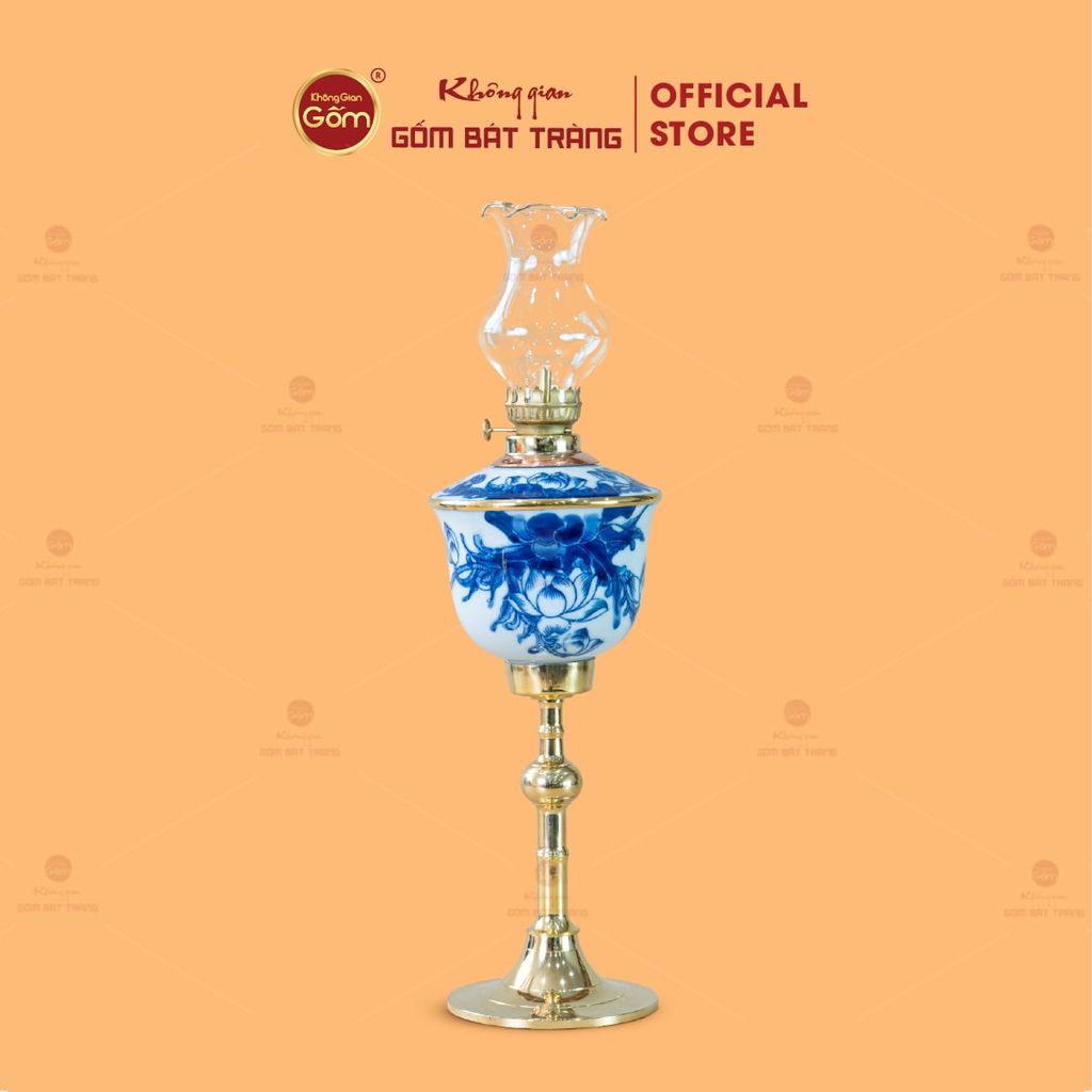 Đèn Dầu Thờ Chân Đồng Men Lam Vẽ Sen Dáng Bầu