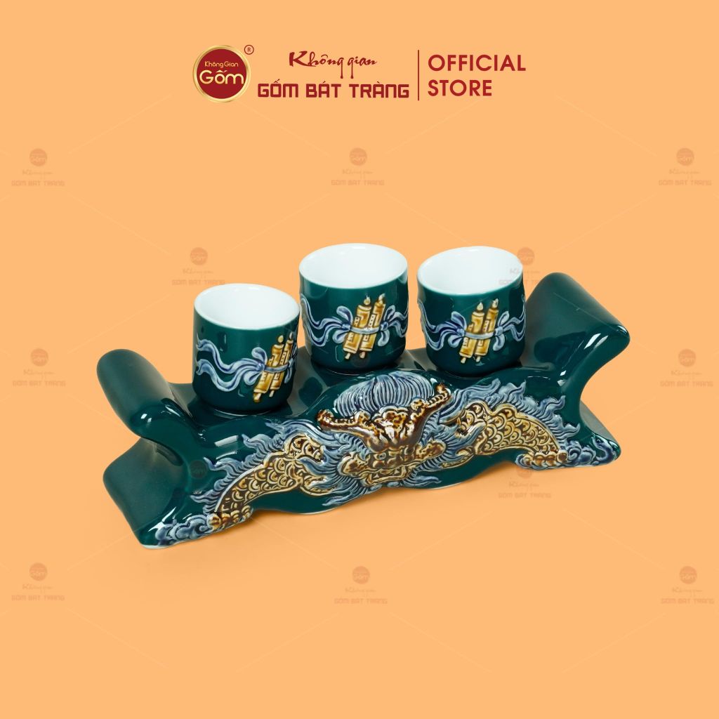 Kỷ Ngai 3 Chén Thờ Men Lục Họa Tiết Cuốn Thư
