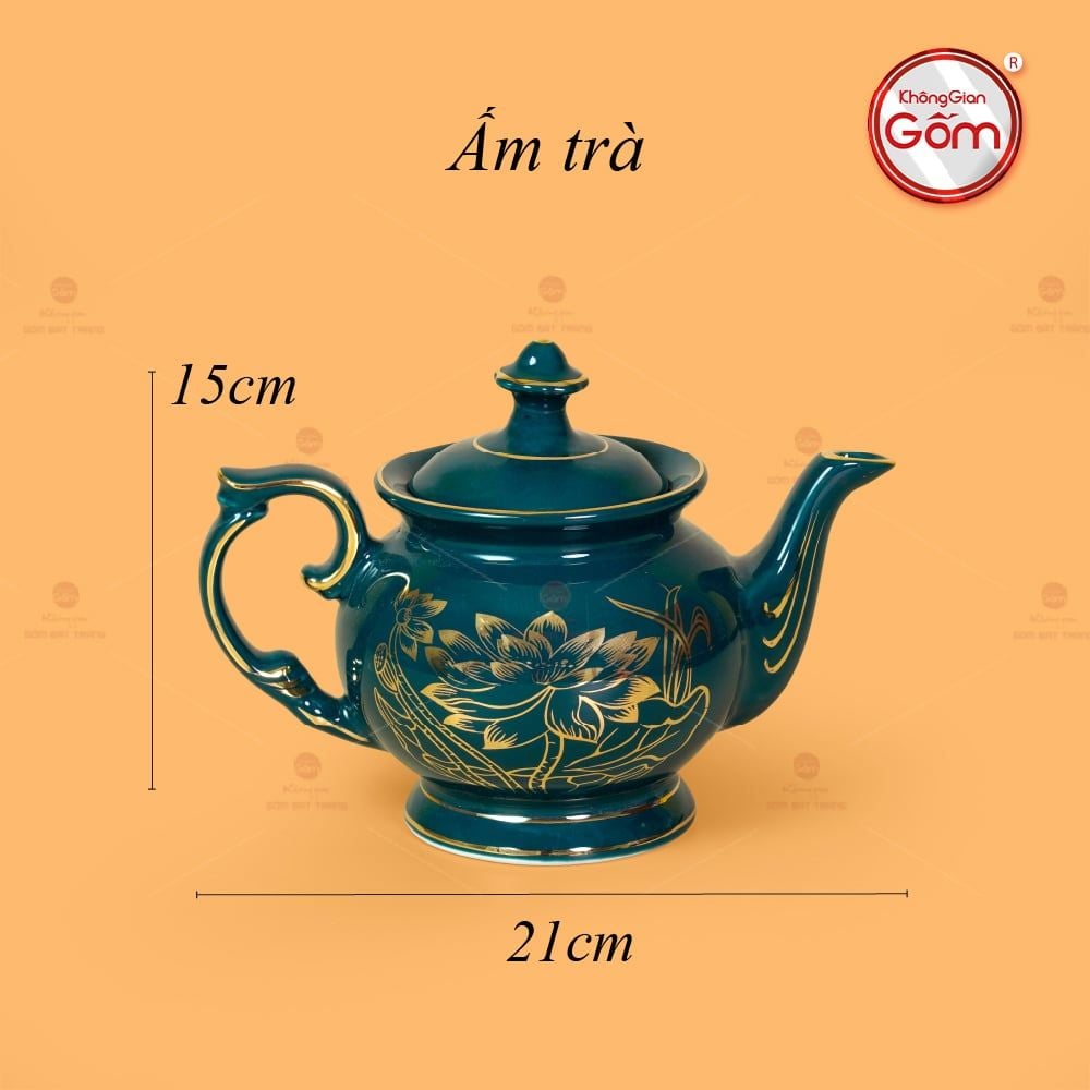 Bộ Trà Men Xanh Lam Đài Các Hoa Sen Vẽ Vàng